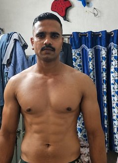Sam - Male escort in Chandigarh Photo 2 of 5