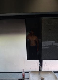Sam - Male escort in Chandigarh Photo 4 of 5
