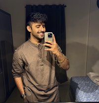 Sam - Male escort in Dubai