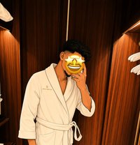 Sam - Male escort in Dubai