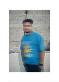 Sam - Male escort in Gurgaon Photo 1 of 4