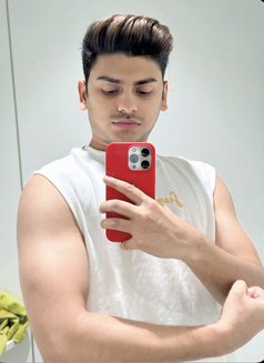 Sam - Acompañantes masculino in Kolkata Photo 3 of 5