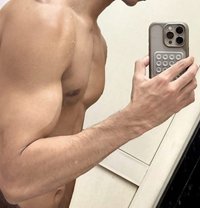 Experienced male escort - Acompañantes masculino in Kolkata