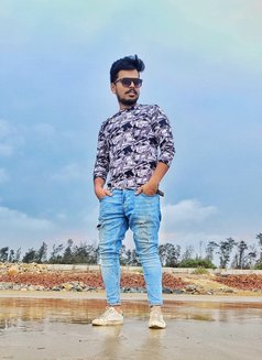 Sam - Male escort in Kolkata Photo 1 of 5