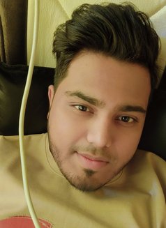 Sam - Male escort in Mumbai Photo 4 of 4