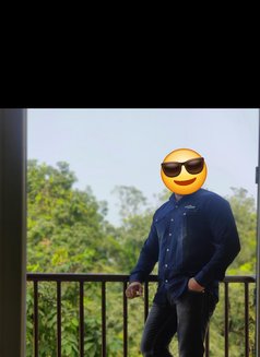 Sam - Male escort in Mumbai Photo 4 of 4