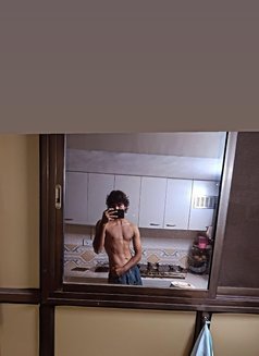 Sam - Male escort in Mumbai Photo 1 of 3