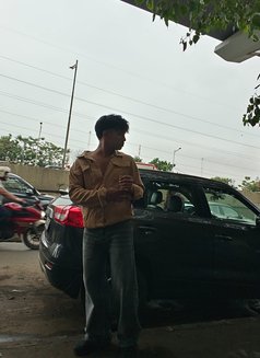Sam - Male escort in Mumbai Photo 1 of 3