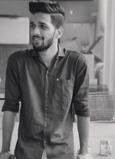 Sam :- Individual escort - Male escort in Mumbai Photo 4 of 7