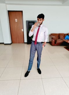 Sam - Male escort in New Delhi Photo 2 of 2