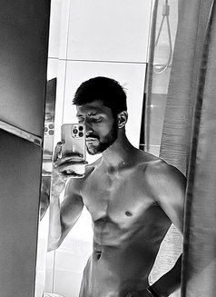 Sam - Acompañantes masculino in New Delhi Photo 10 of 10