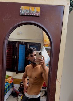 Sam - Male escort in New Delhi Photo 19 of 19