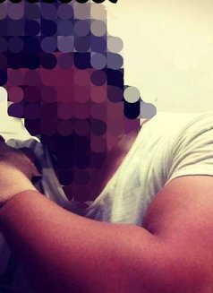 Sam - Male escort in New Delhi Photo 2 of 8