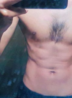 Damn! It's Sam! - Male escort in New Delhi Photo 2 of 4