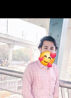 Sam - Male escort in New Delhi Photo 3 of 3
