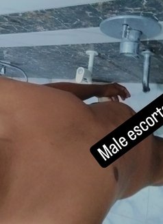 Raaj - Male escort in New Delhi Photo 1 of 3