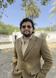 Sam - Male escort in Surat Photo 3 of 8