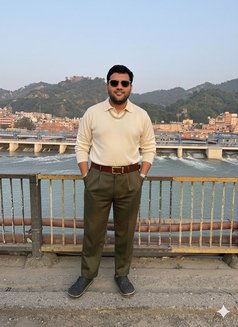 Sam - Male escort in Surat Photo 5 of 8