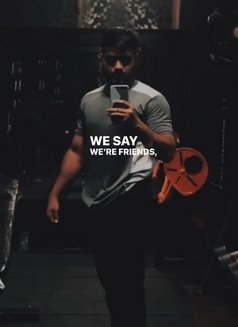 Sam - Male escort in Thane Photo 1 of 3