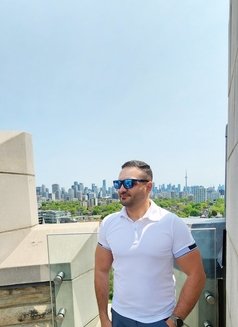 Sam - Male escort in Toronto Photo 2 of 3