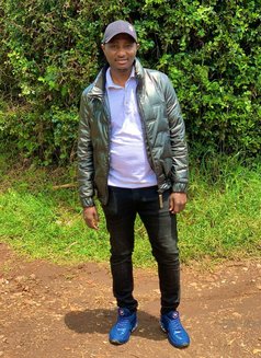 Sam - Acompañantes masculino in Nairobi Photo 4 of 5