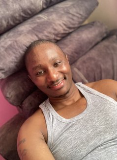 Sam - Male escort in Nairobi Photo 9 of 9