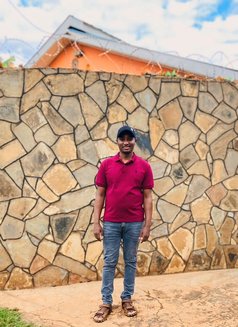 Sam - Male escort in Nairobi Photo 5 of 7