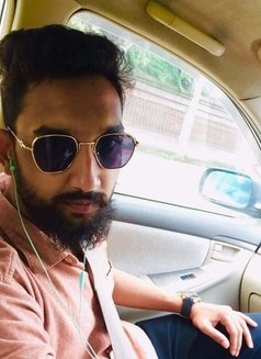 Sam Khan - Acompañantes masculino in Dhaka Photo 2 of 3