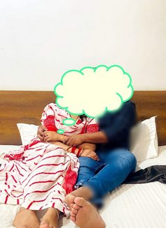 Sam Khan Companion - Male escort in New Delhi Photo 2 of 6