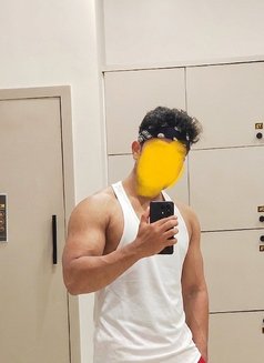 Sam muscle boi - Male escort in Hanoi Photo 4 of 5