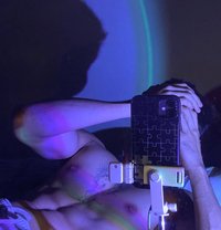 Sam - Male escort in Muscat