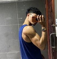 Sam - Male escort in Muscat