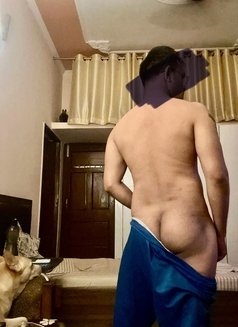 Sam Saluja - Male escort in Dehradun, Uttarakhand Photo 2 of 3