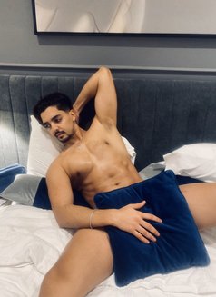 Sam 🥵🥵🌶️Spicy the Best - Male escort in Dubai Photo 2 of 26