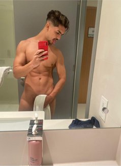 Sam 🥵🥵🌶️Spicy the Best - Male escort in Dubai Photo 20 of 26