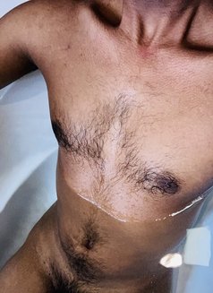 Sam - Male escort in Colombo Photo 1 of 5