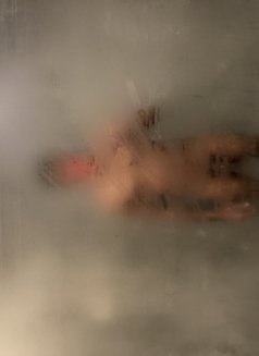 Sam - Male escort in Colombo Photo 4 of 5