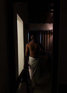 Sam - Male escort in Colombo Photo 6 of 6