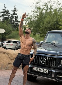 Sam - Male escort in Yerevan Photo 4 of 5
