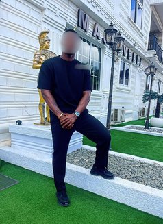 Sam - Acompañantes masculino in Bali Photo 1 of 2