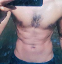 Sam Wild Man! - Acompañantes masculino in Lucknow