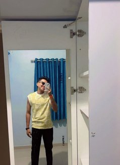 Sam555 - Male adult performer in Mumbai Photo 1 of 5