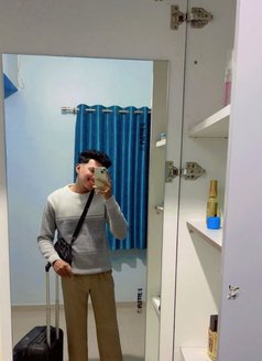 Sam555 - Male adult performer in Mumbai Photo 4 of 5