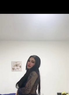 Sama - puta in Abu Dhabi Photo 3 of 4