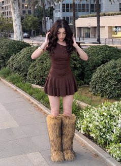 Sama - Transsexual escort in Beirut Photo 5 of 14