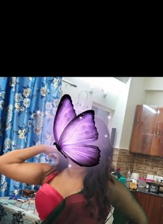 Samaira cam show and real meet - escort in Noida Photo 3 of 4