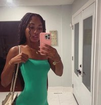 Samantha - escort in Muscat