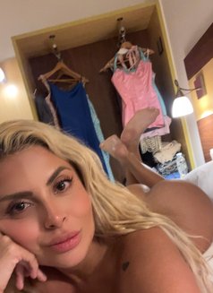 Samantha - escort in Dubai Photo 1 of 6