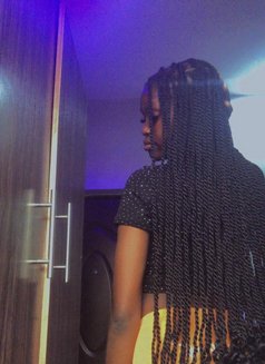 Samantha - puta in Tabuk Photo 2 of 6