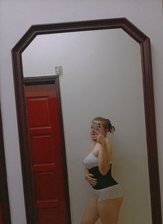 Samantha - escort in Kuala Lumpur Photo 5 of 5